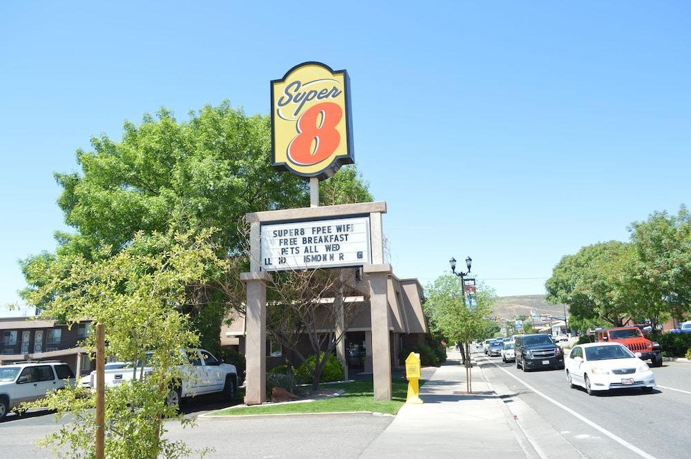 Motel Super 8 By Wyndham St. George Ut Exteriér fotografie
