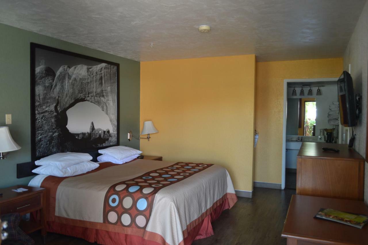 Motel Super 8 By Wyndham St. George Ut Exteriér fotografie